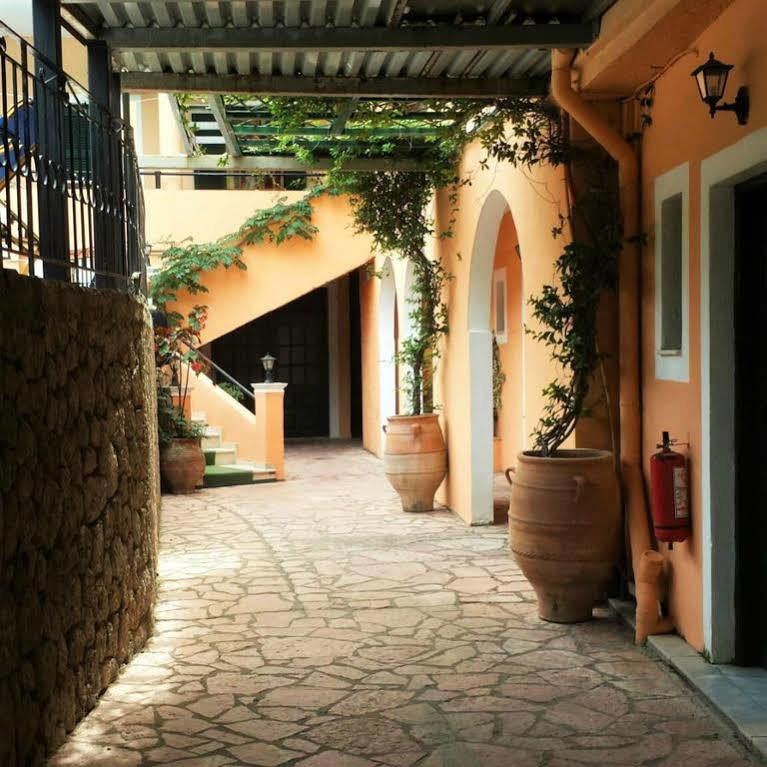 Arianna Studios And Apartments Palaiokastritsa Exterior foto